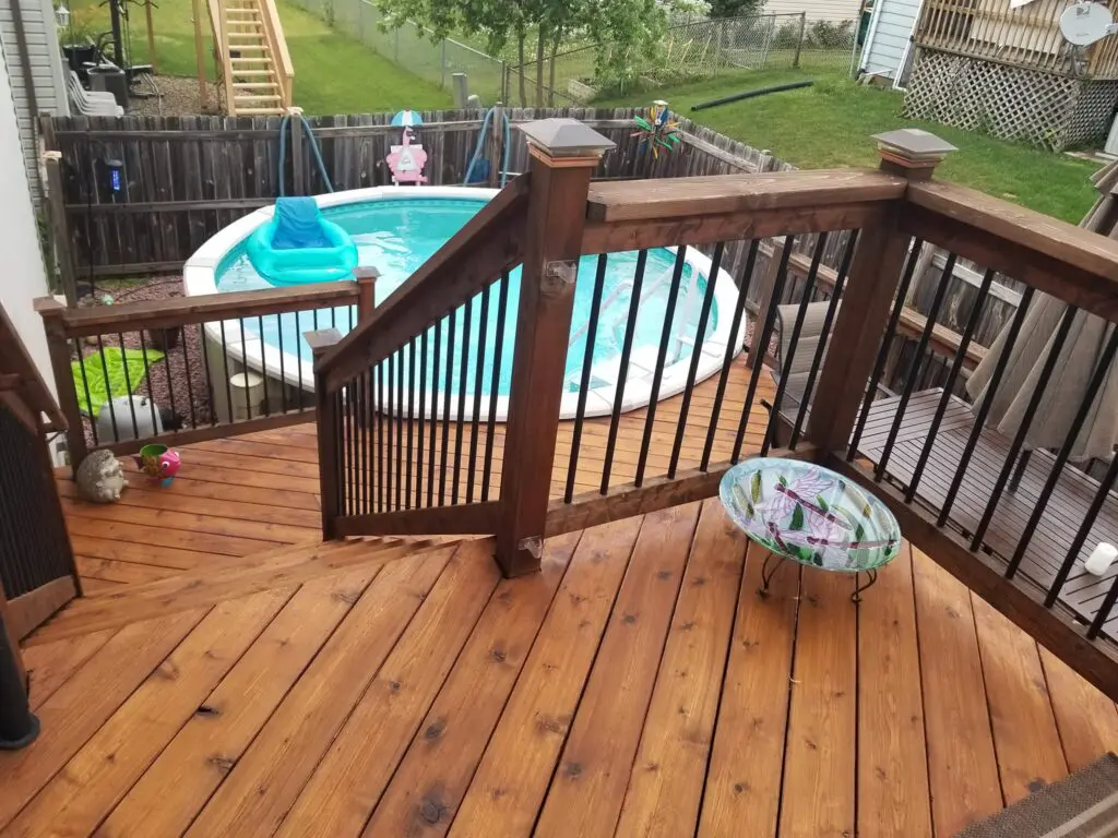 Deck staining and repair in Glen Ellyn, IL